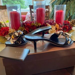 Gucci sandals - black leather with silk scarf bows